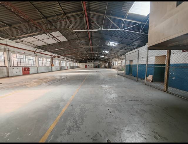 7,800M² FACTORY TO LET IN BOOYSENS